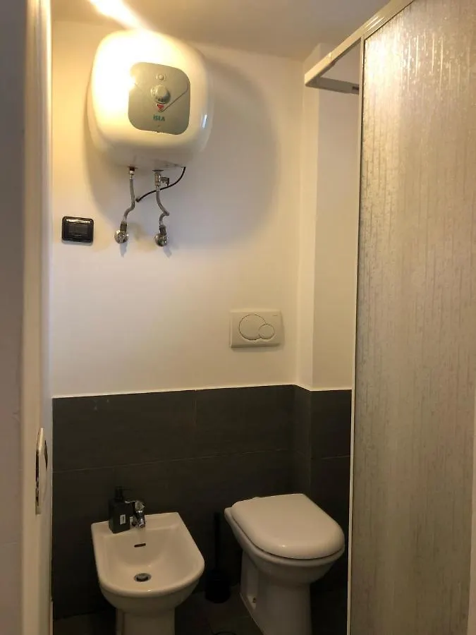 Apartment Amendola Howme Bari